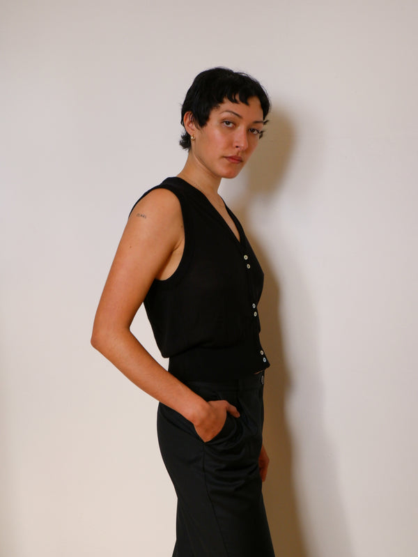 Double button vest