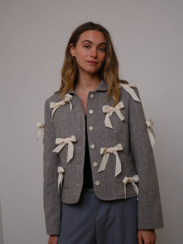 Bow jacket