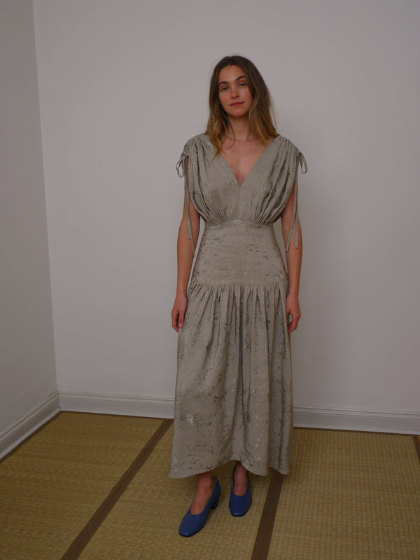 High priestess dress