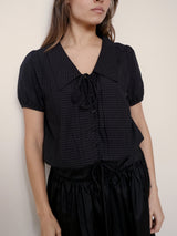 Fine collar shirt